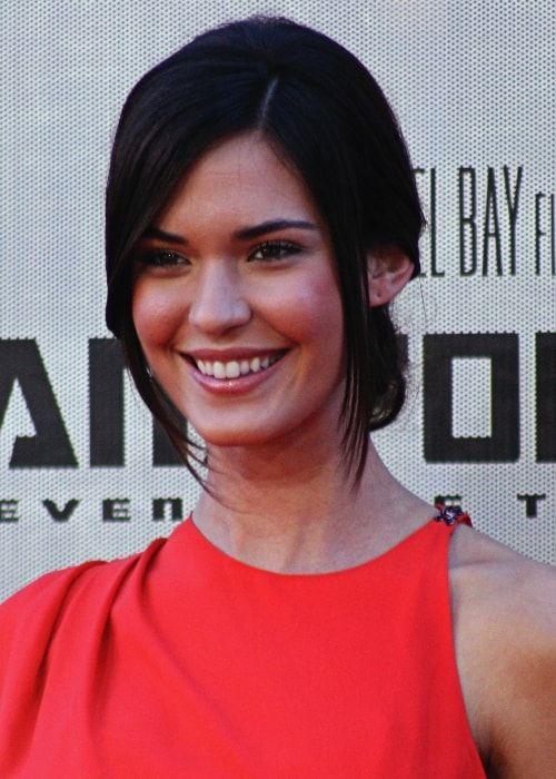 Odette Annable Photo #1