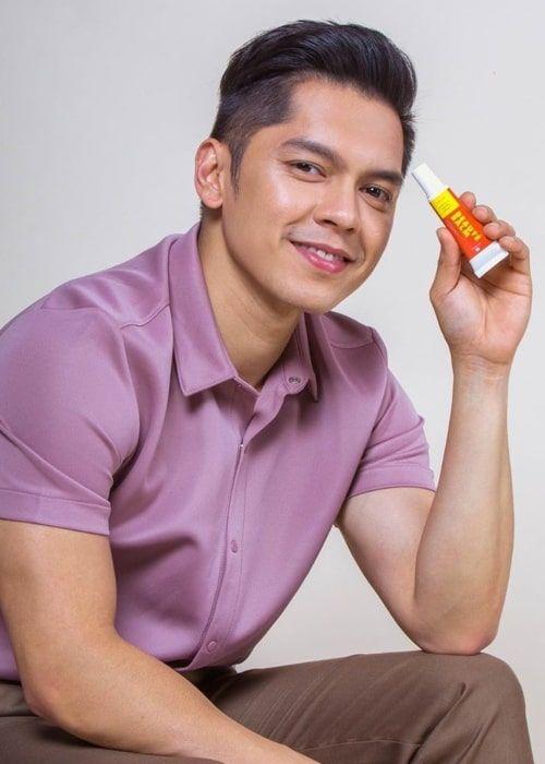 Carlo Aquino Photo #1