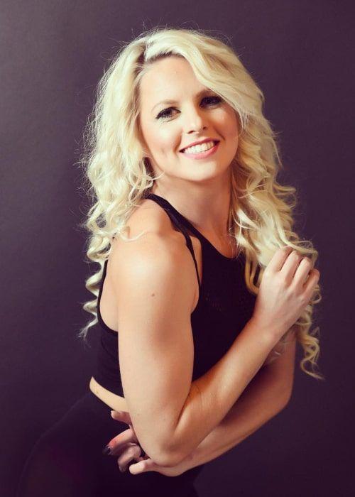 Candice LeRae Photo #1