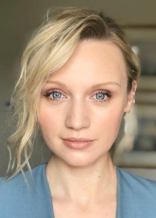 Emily Berrington Photo #1