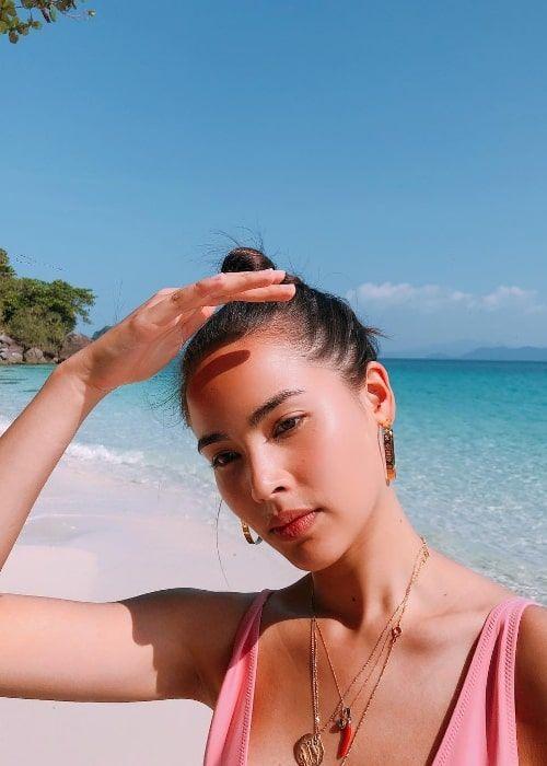 Urassaya Sperbund Photo #1