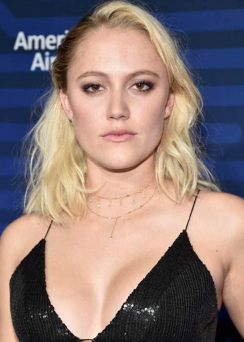 Maika Monroe Photo #1