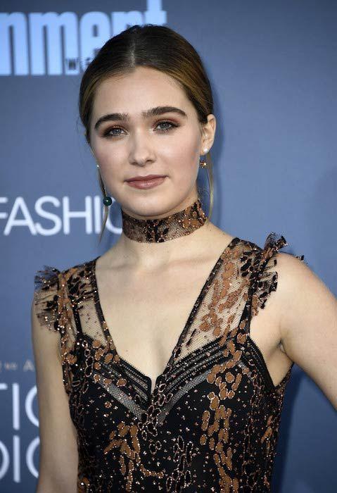 Haley Lu Richardson Photo #1