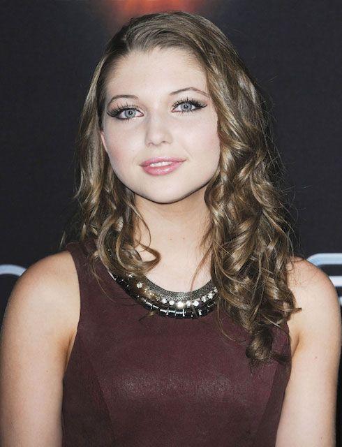 Sammi Hanratty Photo #1