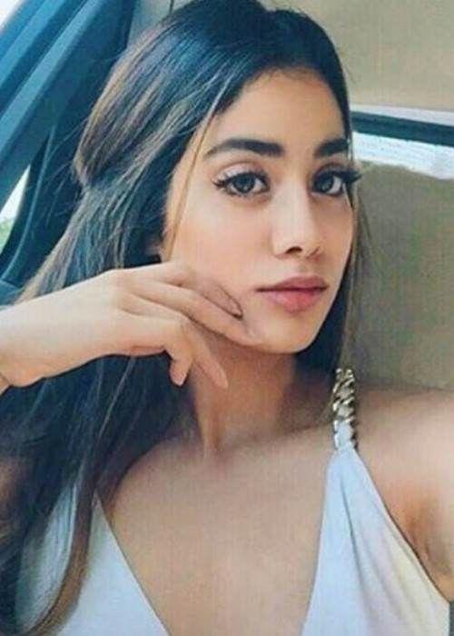 Janhvi Kapoor Photo #1