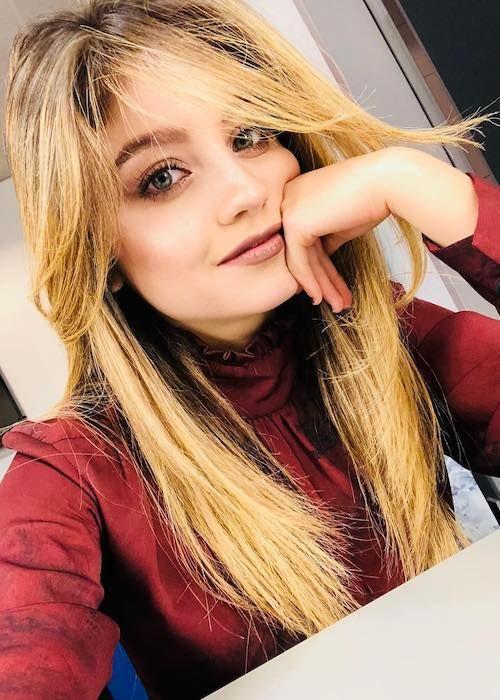 Karol Sevilla Photo #1