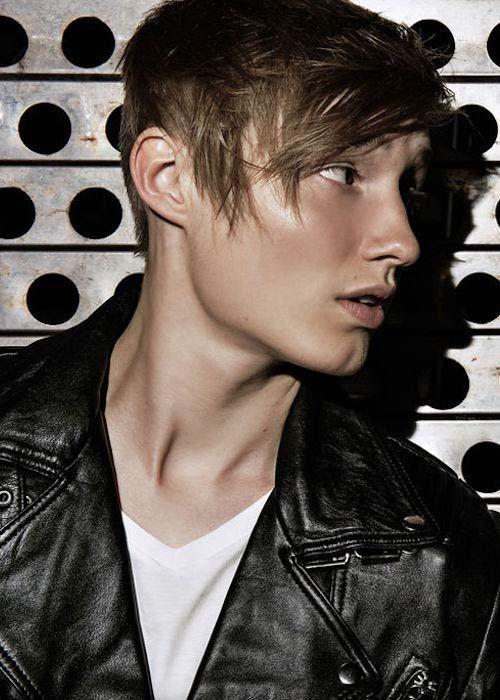 Isac Elliot Photo #1