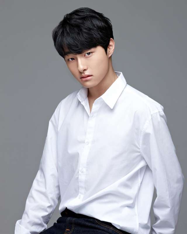 Yoon Chan-young Photo #1