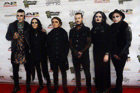 Motionless In White Photo #1