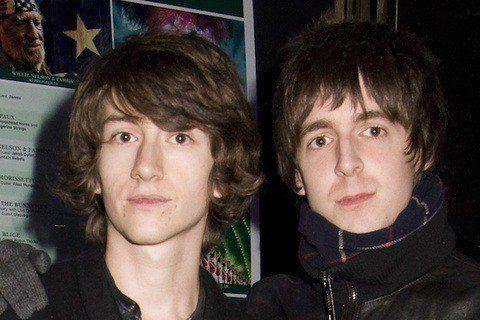 The Last Shadow Puppets Photo #1