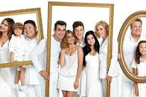 Modern Family Photo #1