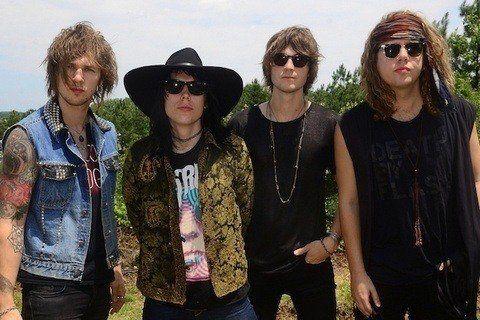 The Struts Photo #1