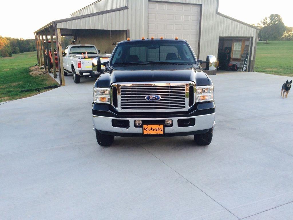 2005 Ford F350 FX4 Lariat Dually Diesel