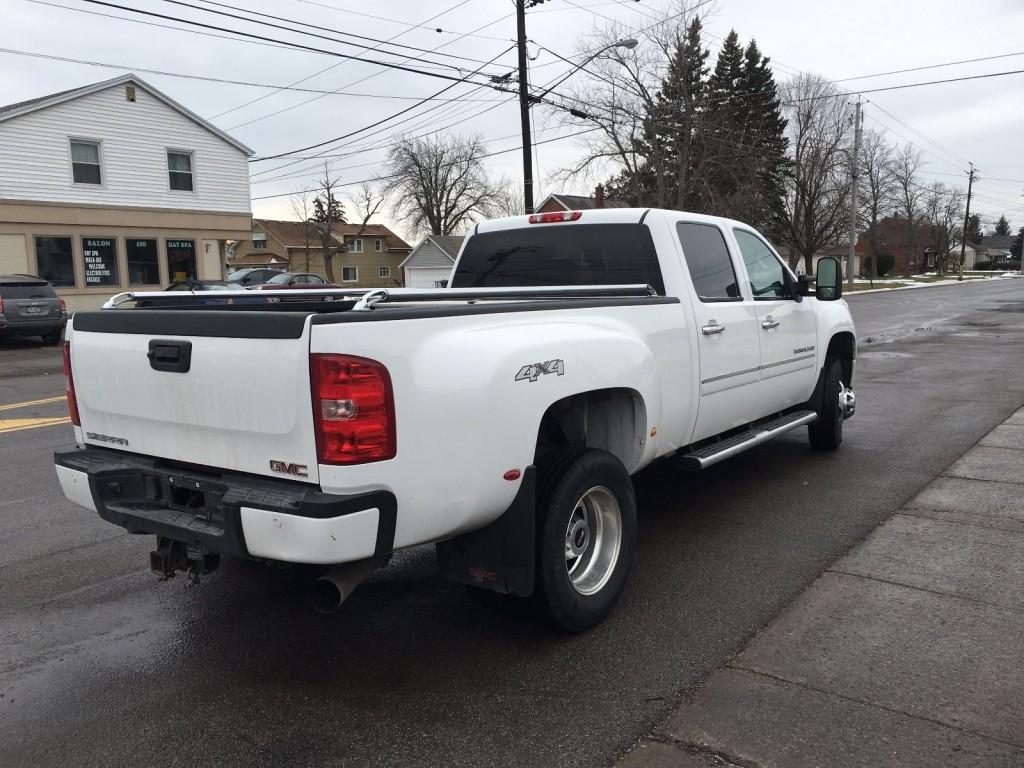 2013 GMC Sierra Denali 3500 4*4 CREW CAB Dually Diesel