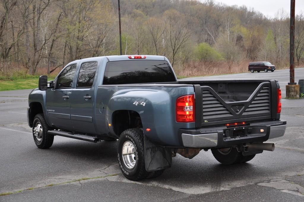 2007 Chevrolet Silverado 3500 Dually   Crew Cab   4×4   6.6L Duramax Turbo Diesel