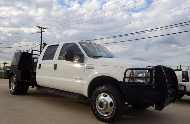 2006 Ford F-350 Crew Cab Flat Bed Dually