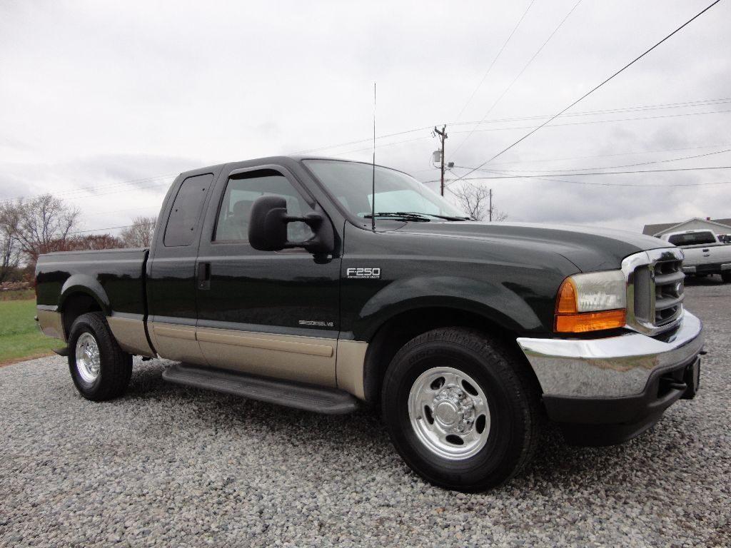 2001 Ford F 250 Lariat – Absolutely NO RUST