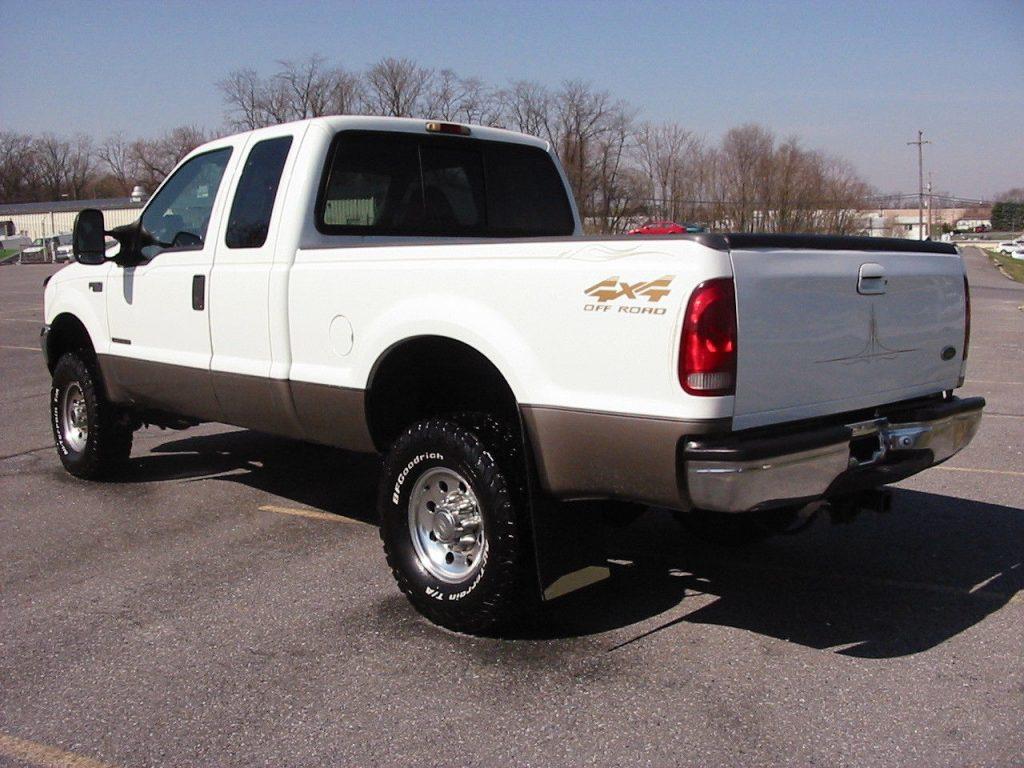 BEAUTIFUL 2002 Ford F 250 XLT