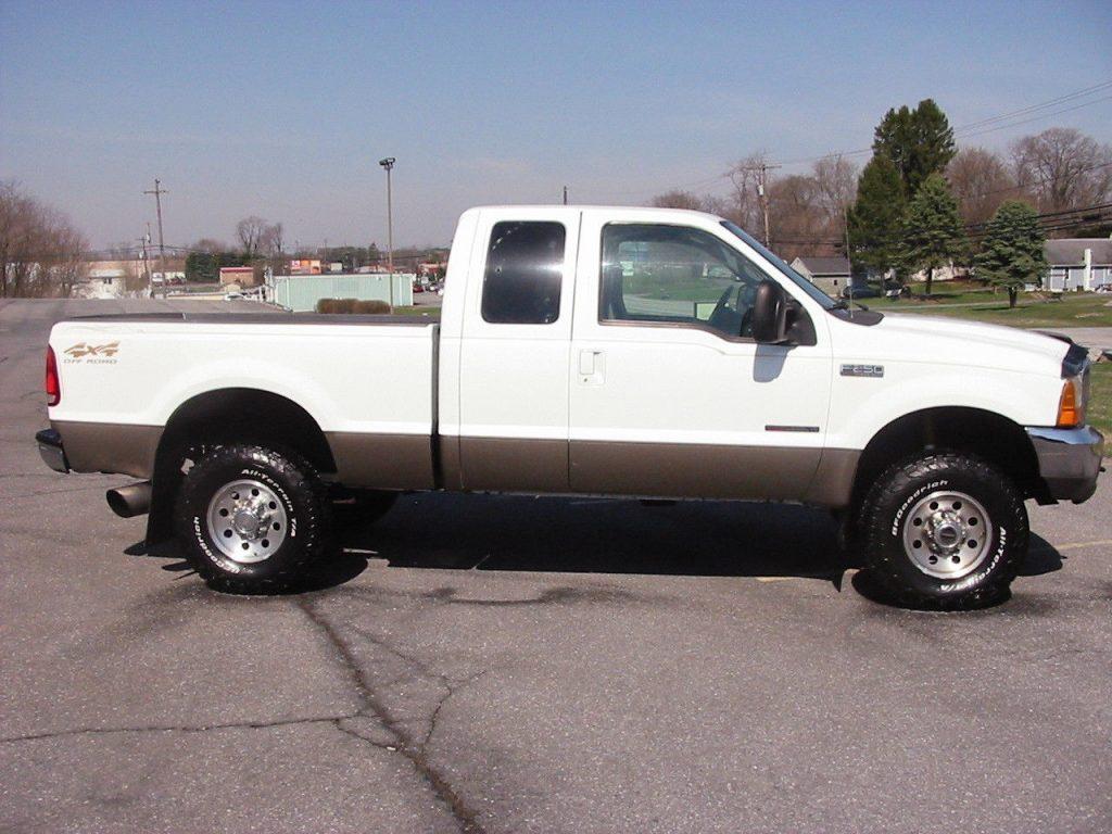 BEAUTIFUL 2002 Ford F 250 XLT