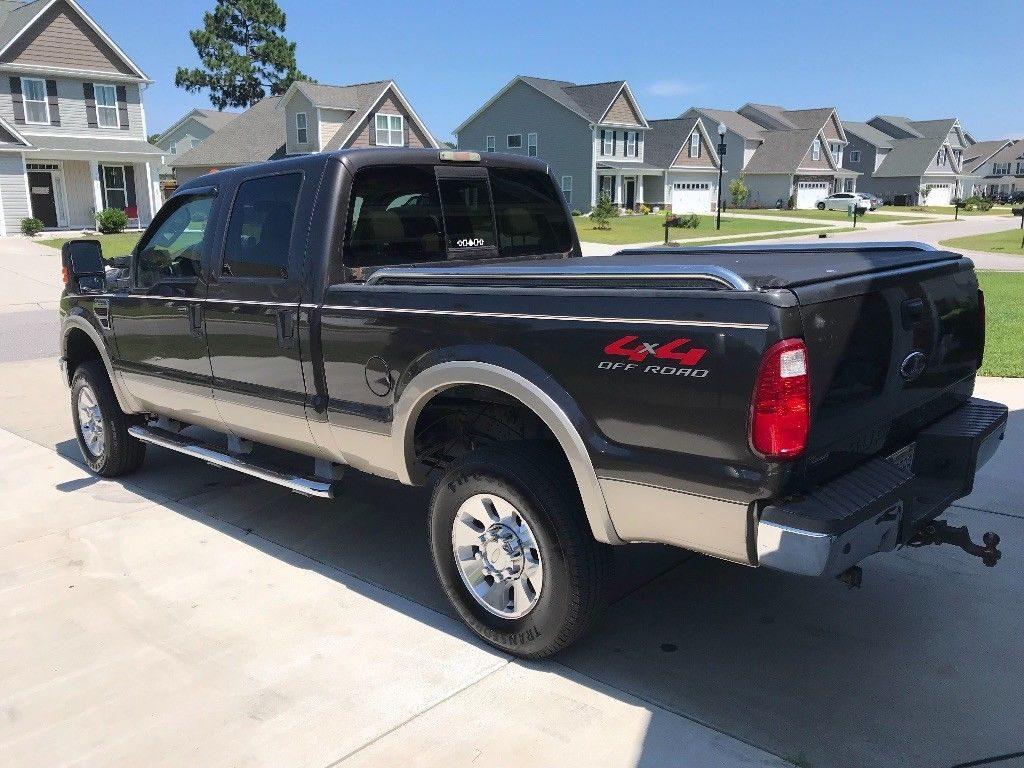 2008 Ford F 250 Tan – very well maintained