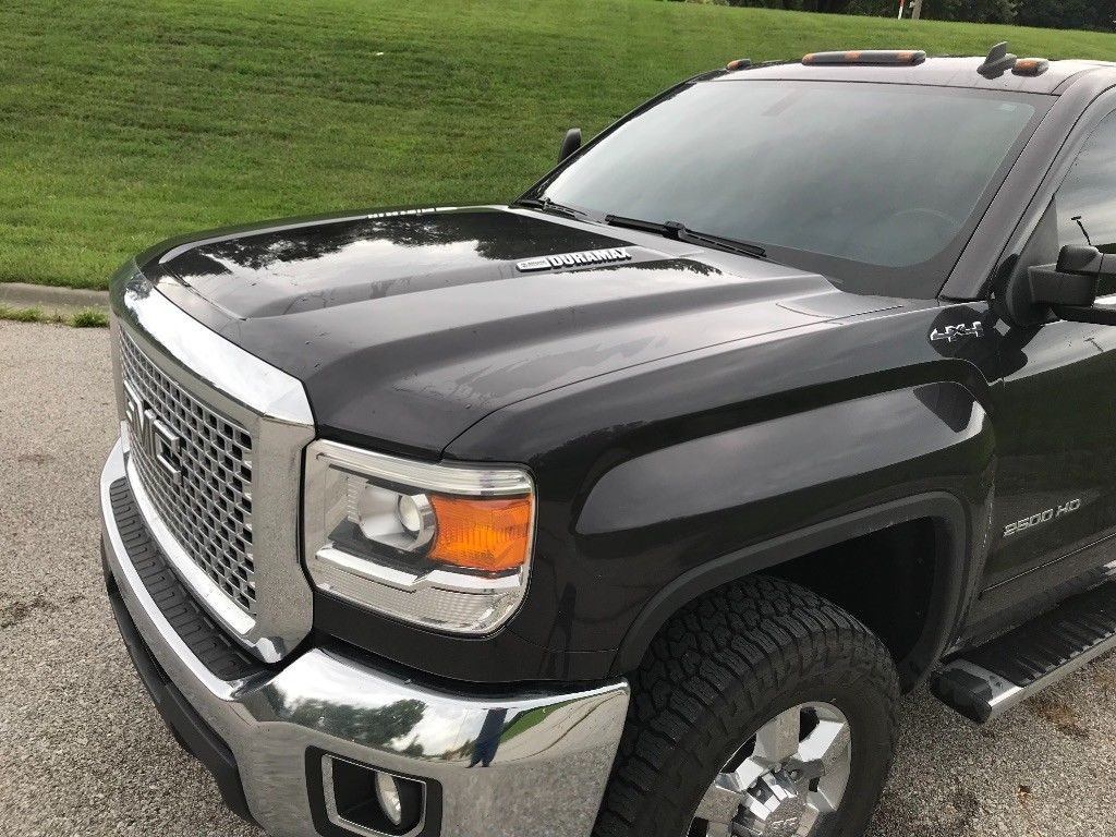 2015 GMC Sierra 2500 – excellent condition