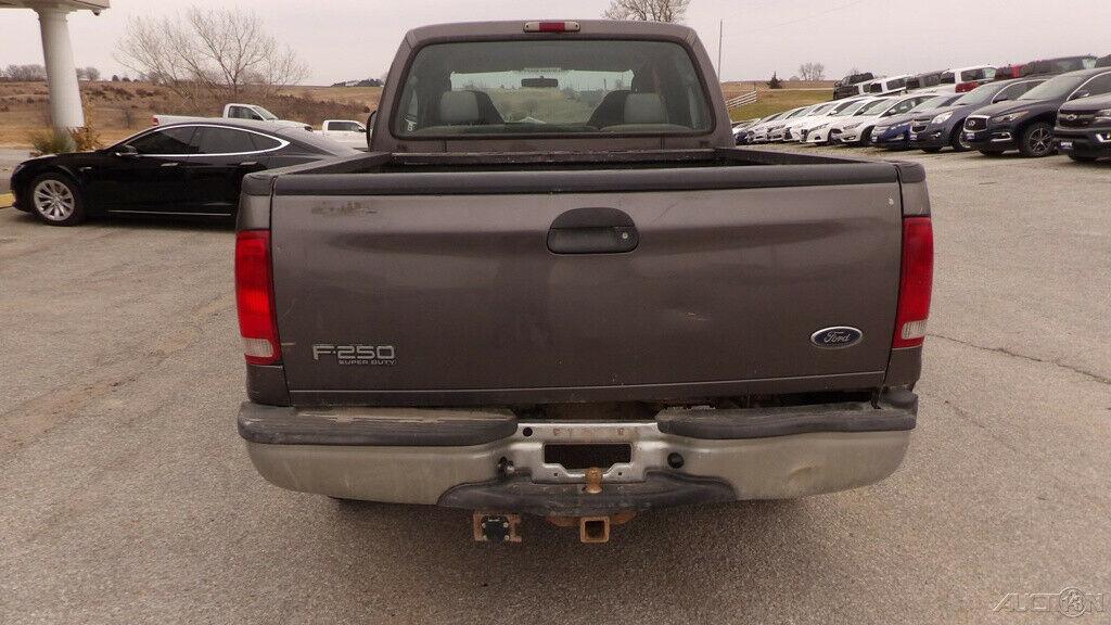 2004 Ford F-250 XLT Pickup Truck Diesel