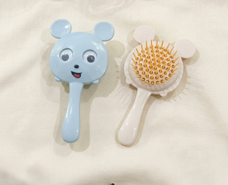 Cartoon Bear Hair brush for kids