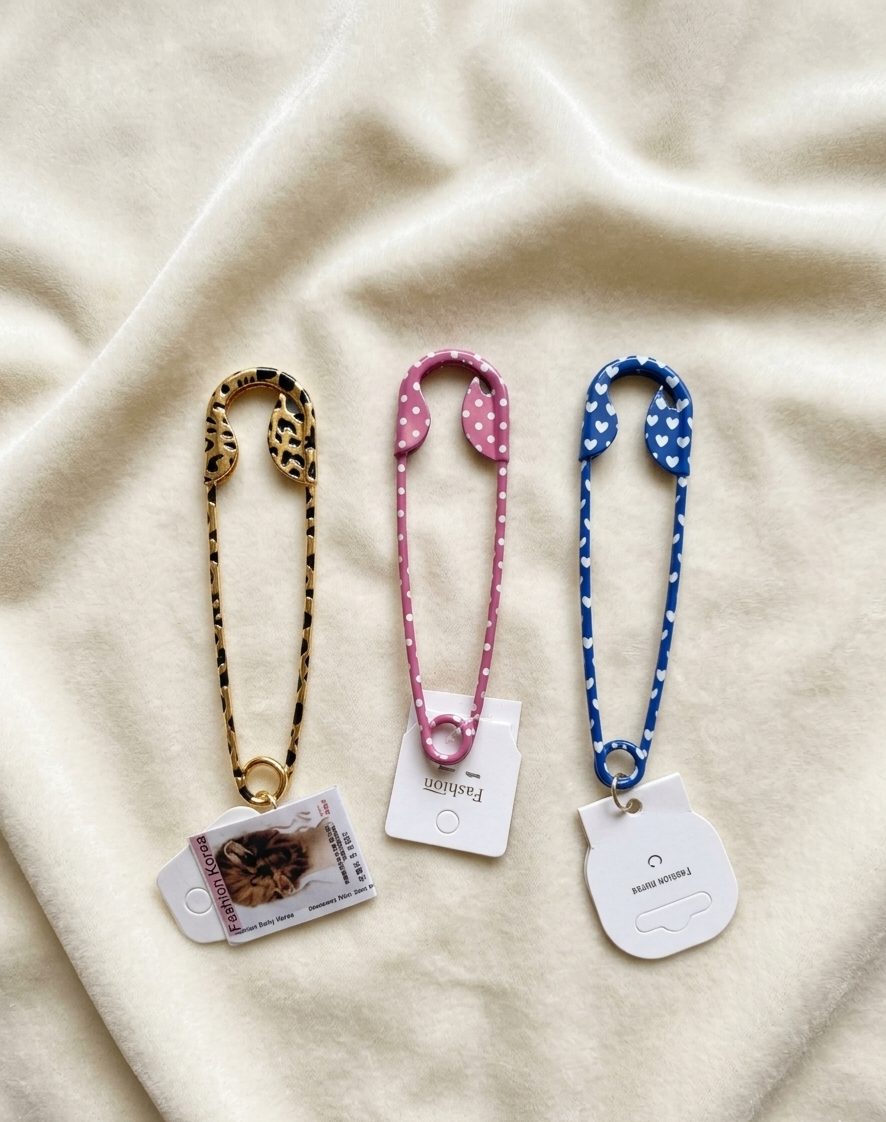 Mega Statement Printed Safety Pin