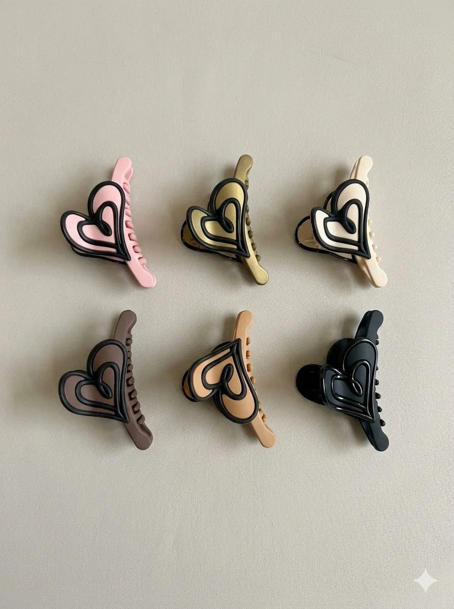 Korean heart-shaped claw clip
