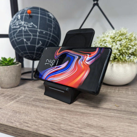 Olixar 15W Fast Wireless Charger Stand With Cooling Function - Black