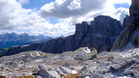 alta via piscadu hut