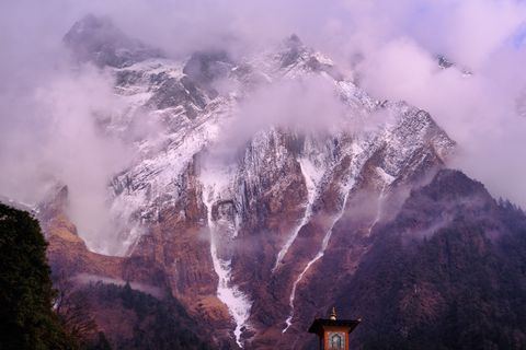 tall mountains in clouds