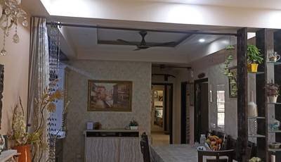 2 Rooms available for Females only - in 4BHK apartment  in Sector-137