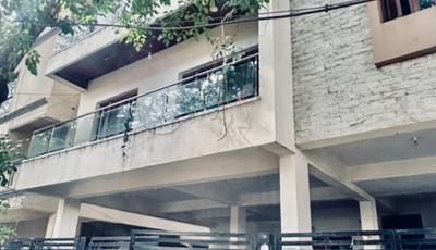 Roommate required in 2BHK  apartment  in Koramangala-1st-Block-HSR-Layout-5th-Sector