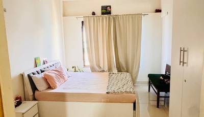 Female flatmate required in 2BHK  apartment  in Wadgaon-Sheri