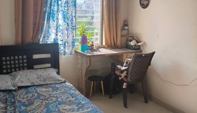 Room in 3BHK flat  available in Arekere
