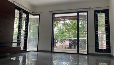 Female flatmate required in 3BHK  flat  in Indiranagar