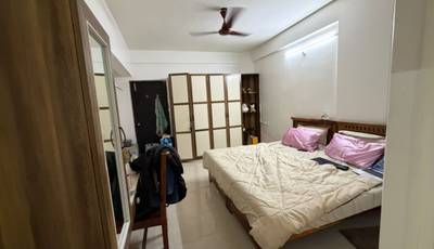 Female flatmate required in 2BHK  flat  in Kasavanahalli