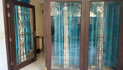 Flatmate required in 3BHK  apartment  in Malviya-Nagar