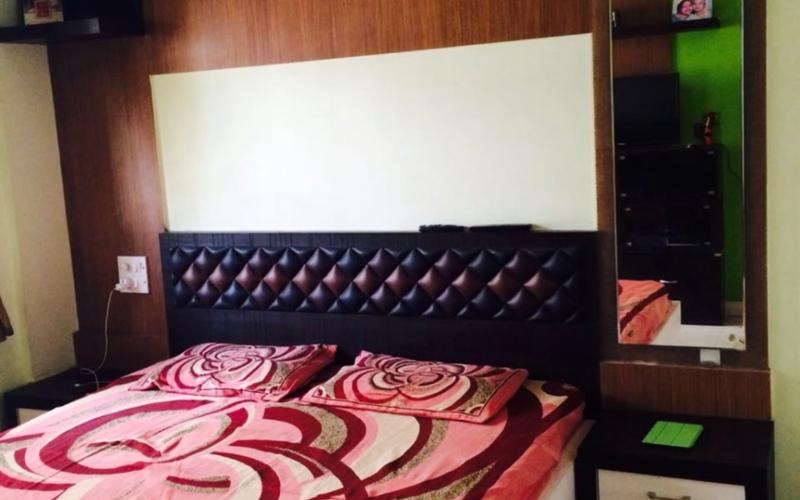 2 female flatmates required in 3BHK  flat  in Cox-Town