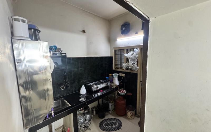 Male roommate required in 2BHK  flat  in K-P-H-B-Phase-9-Kukatpally