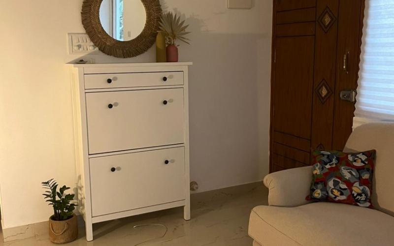 Looking for a female tenant for a fully furnished 1-BHK in Indiranagar.