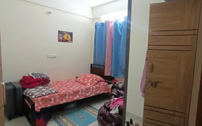 Female roommate required in 1BHK  flat  in Choodasandra