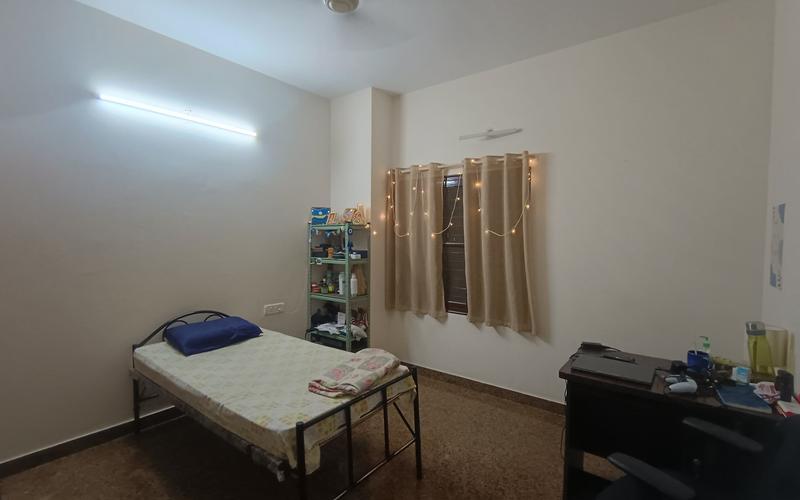 Male flatmate required in 3BHK  apartment  in Ejipura