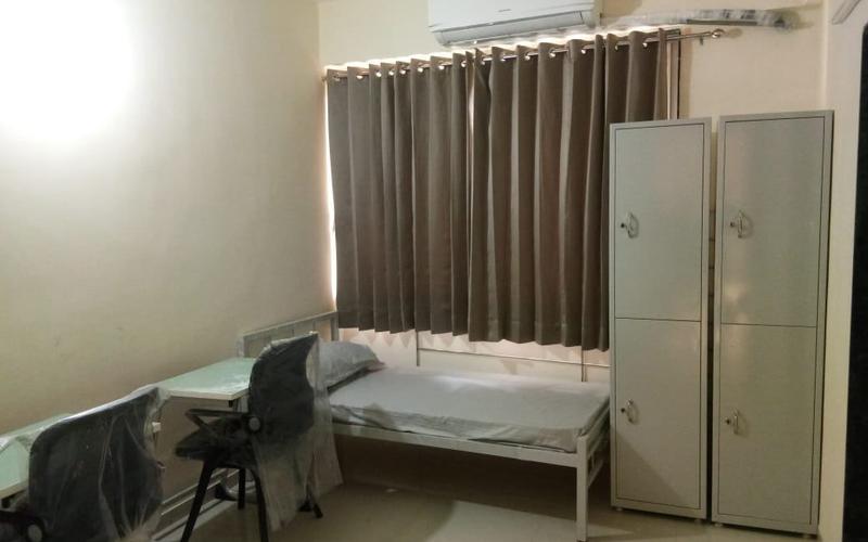Fortune B&B Male PG in Navrangpura 