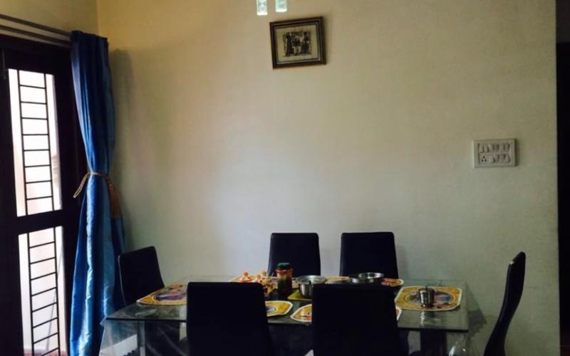 2 female flatmates required in 3BHK  flat  in Cox-Town