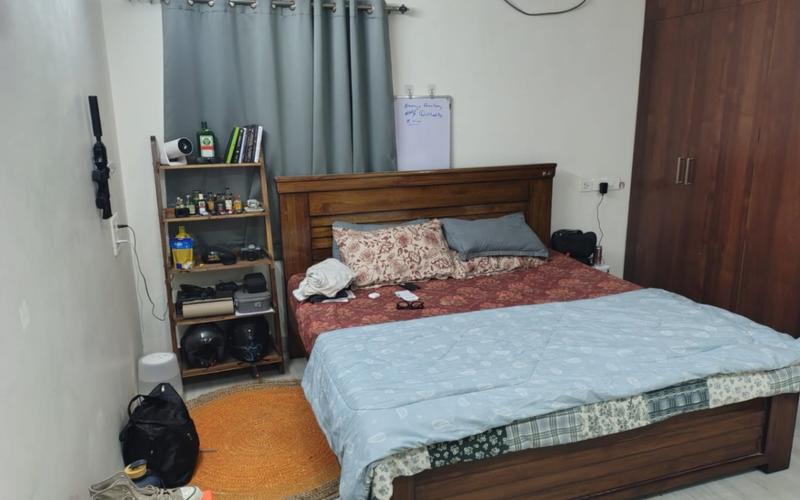 Male flatmate required in 4BHK  flat  in Kondapur