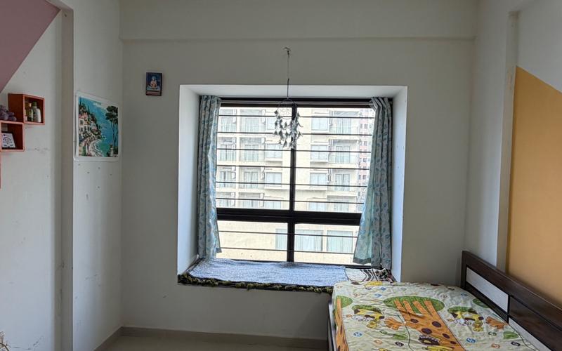 Female flatmate required in 2BHK  flat  in Electronic-City