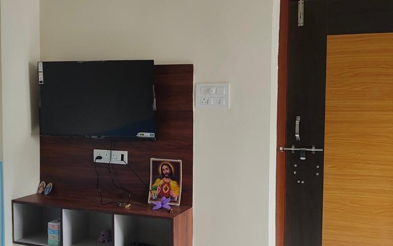 Female flatmate required in 1BHK  flat  in Kondapur