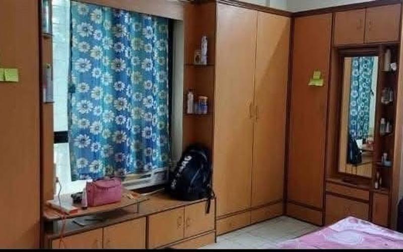 Room in 3BHK flat  available in Aundh